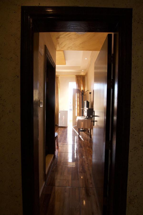 Erasmus Student House By Sunrise Hostel Amman Exterior photo